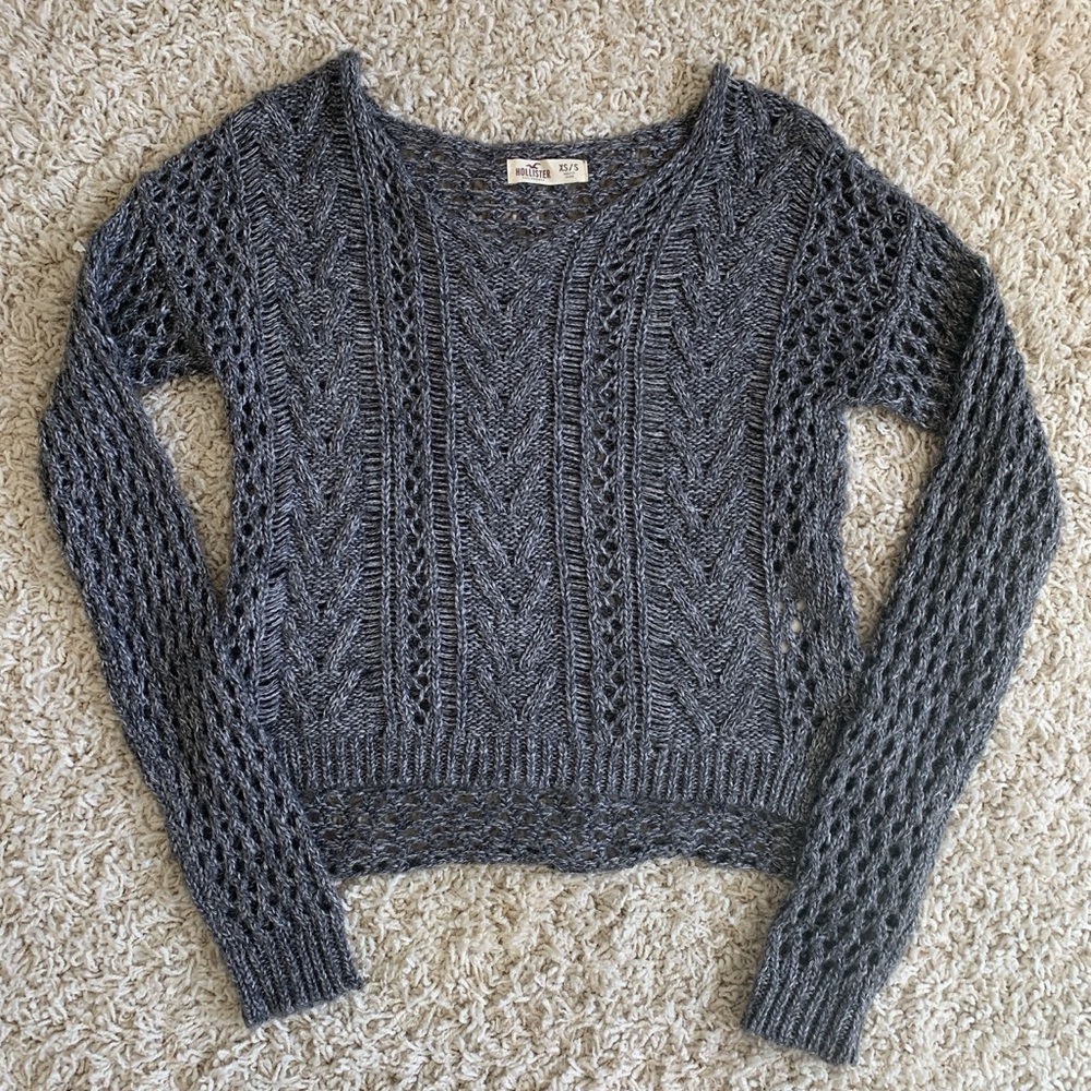 super cute comfy knit sweater! accepting offers❣️